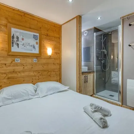 Apartment Chaleureux Au Centre De L'alpes D'huez *